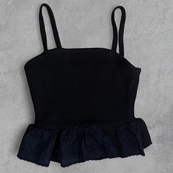 Forever 21 Tops - Forever 21 Black Ribbed Eyelet Ruffle Cami minimalist casual summer size S